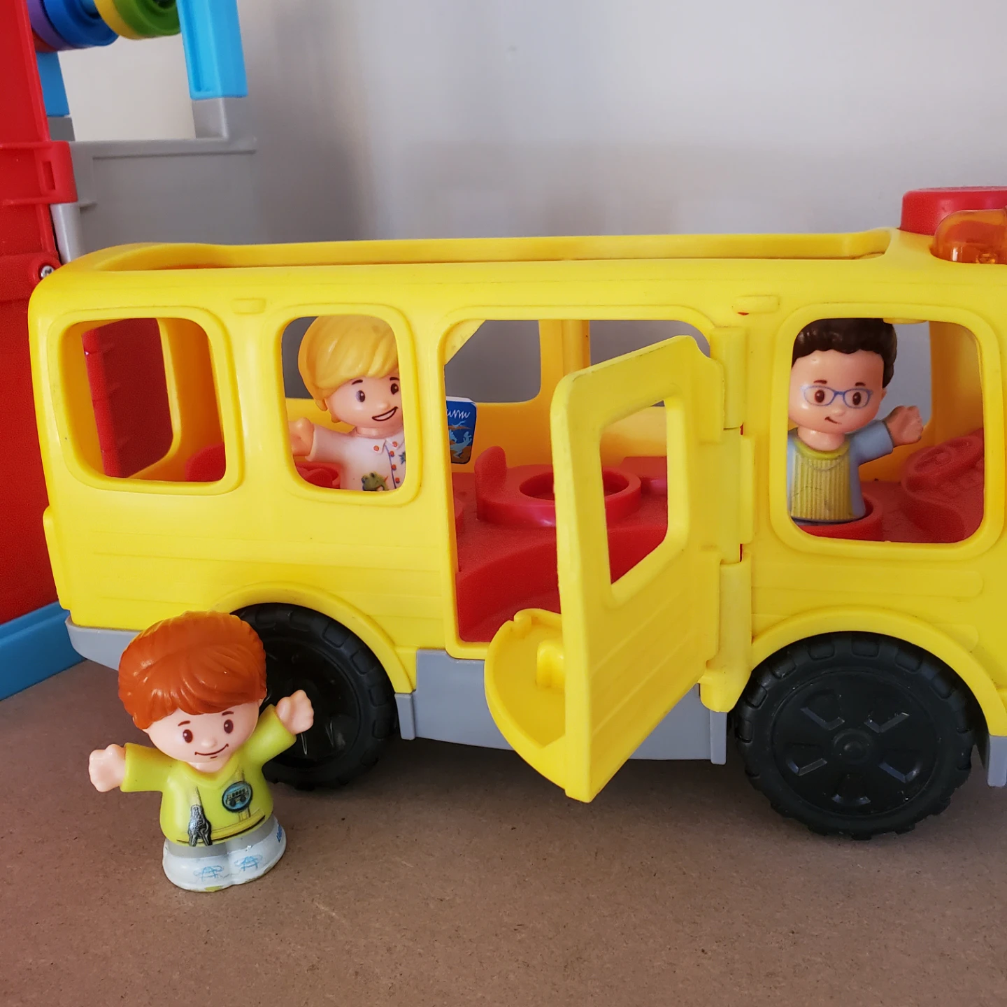 Fisher-Price Little People School Playset and Bus - photo 3