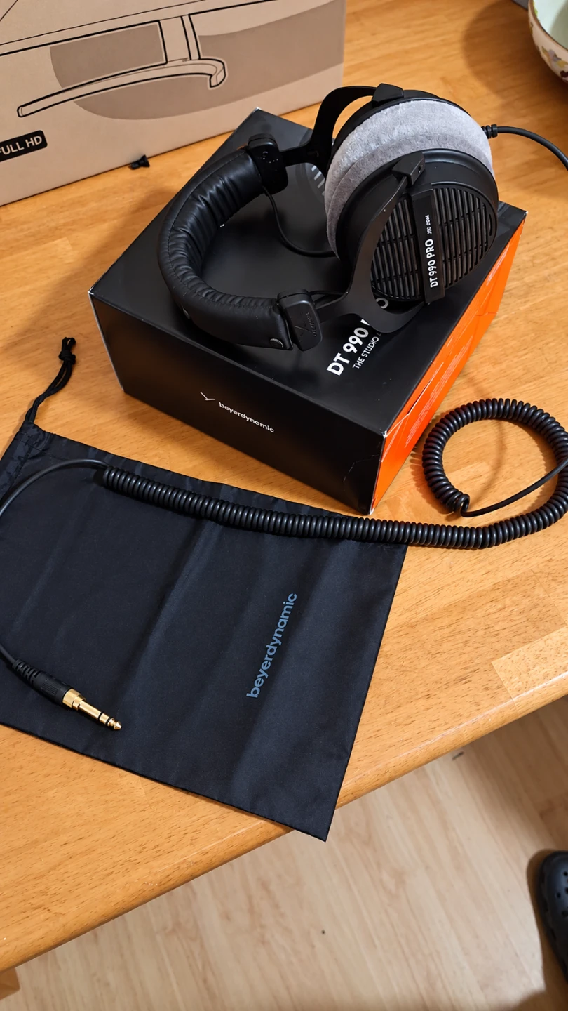 Beyerdynamic DT 990 PRO Headphones 250 Ohm - photo 2