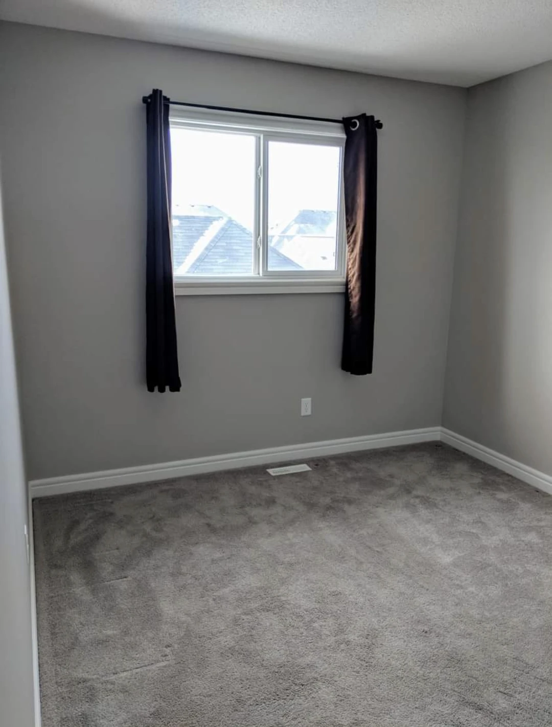 Bedroom with Private Bathroom for Rent