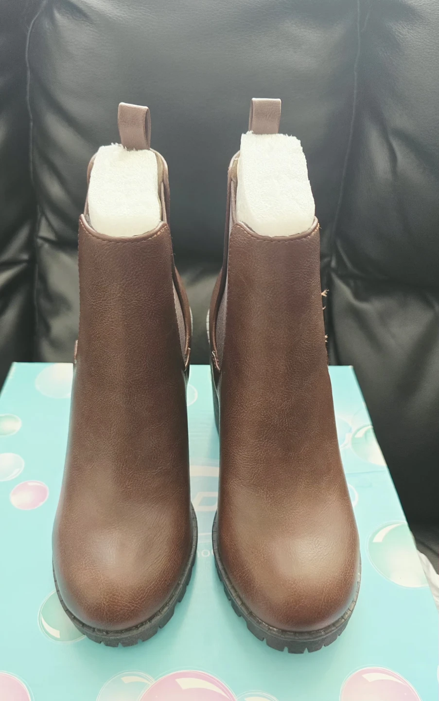 Brand new Leather Boots in box only $45 - photo 4