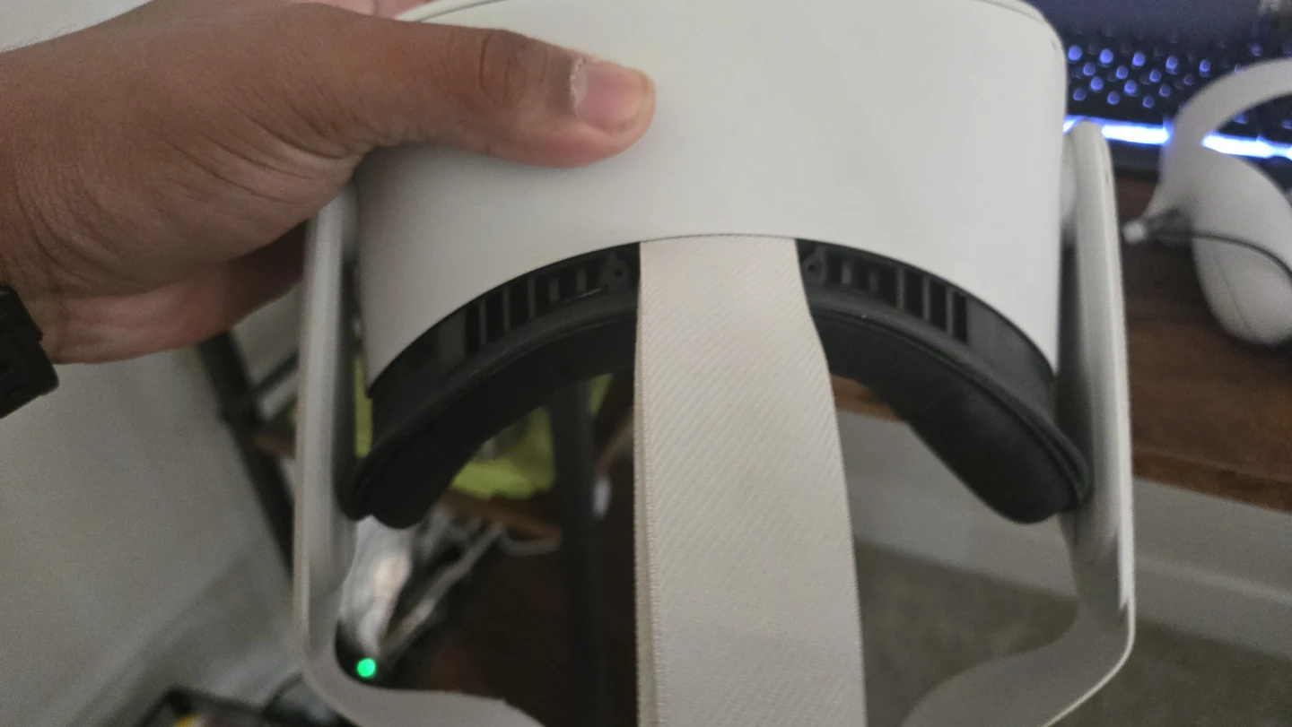 Meta/Oculus Quest 2 - photo 2