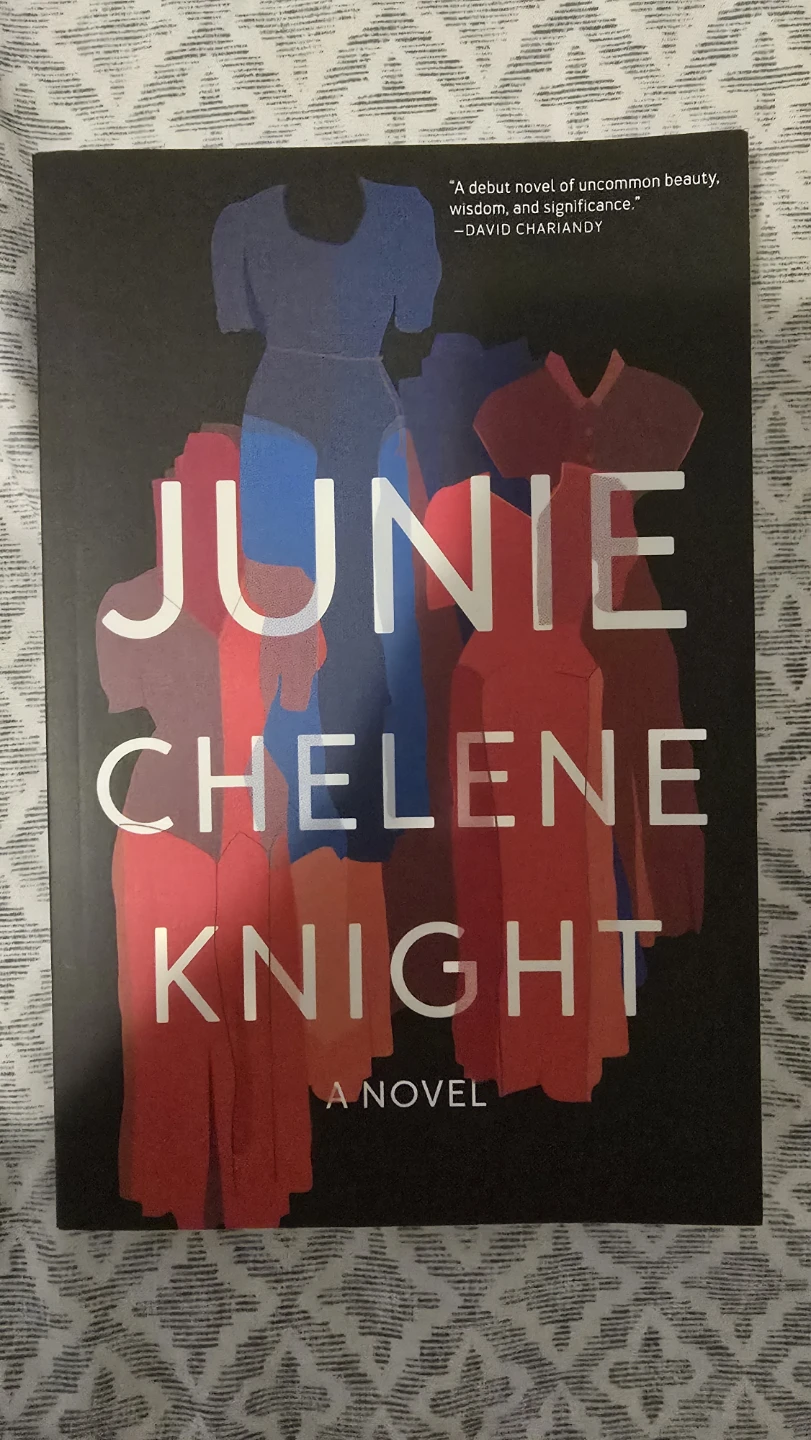 Book 📚 Junie