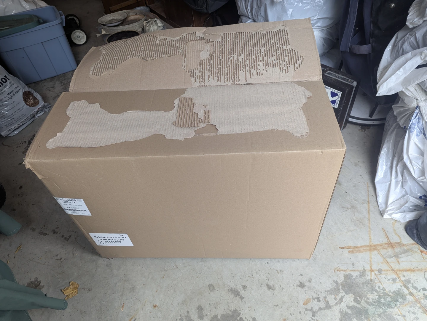 Large double-wall cardboard boxes