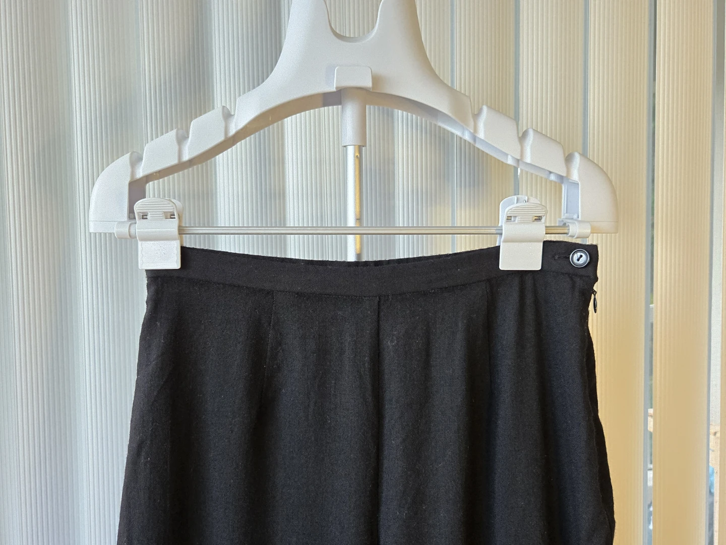Vintage Jones & Co Black Wool Dress Trousers - Size 8 - photo 2