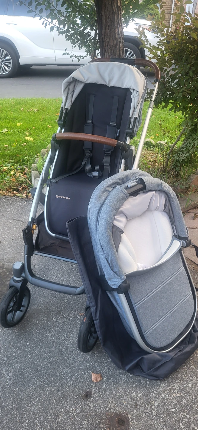 V2 UPPAbaby Vista Stroller with Bassinet