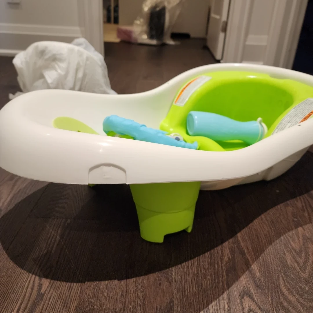 Baby Bathtub (Fisher-Price Tub, Jolly Jumper Net & Shower Visor) - photo 3