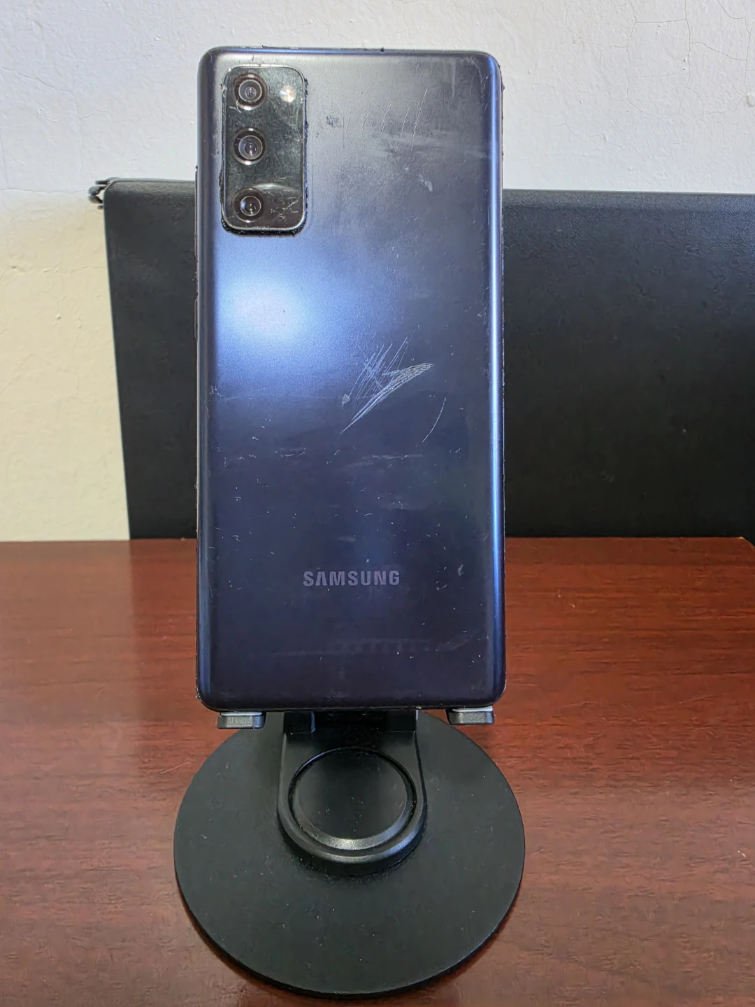 Samsung Galaxy S20 FE 5G - photo 2