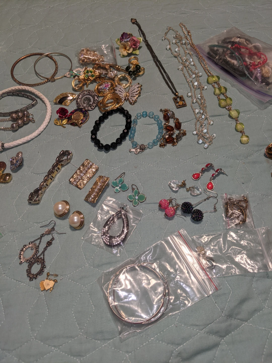 Large Assorted Fashion Jewelry Collection - photo 5