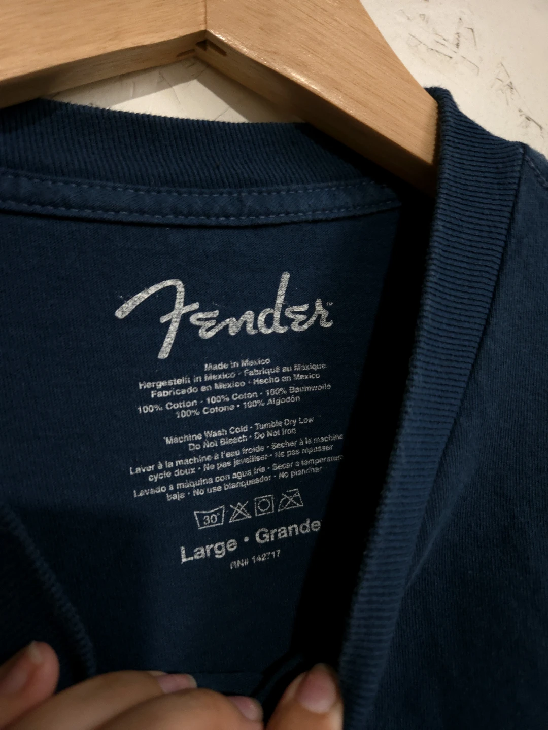 Fender Telecaster Graphic T-Shirt - photo 3