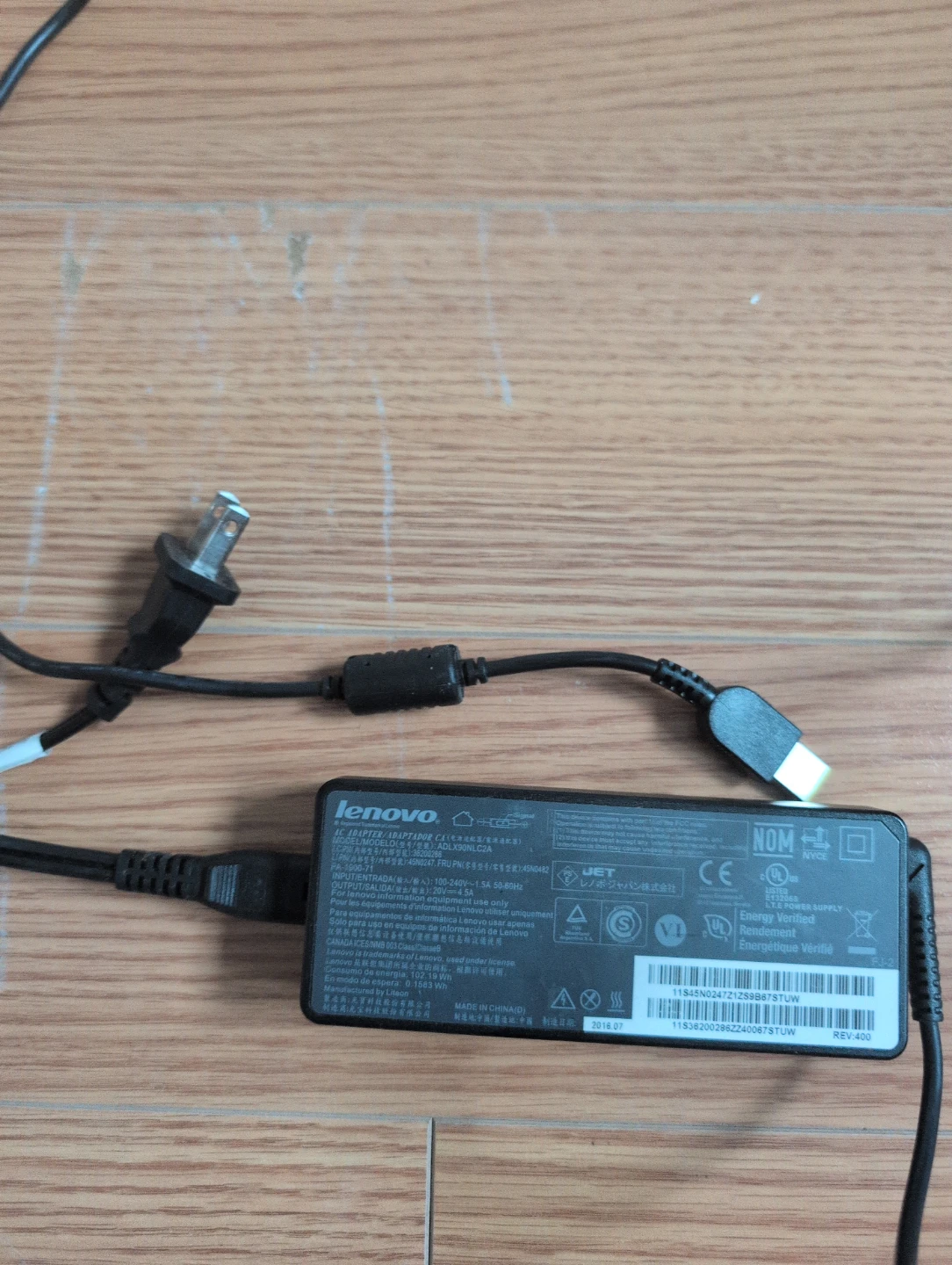 Lenovo AC Adapter laptop pc