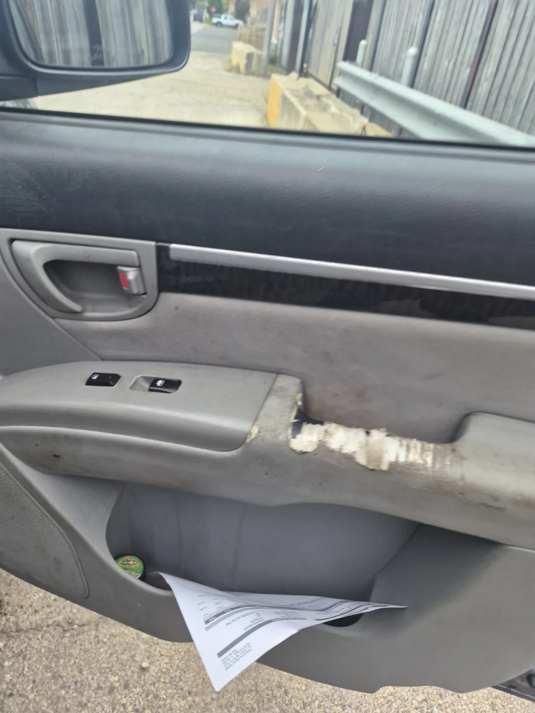 Hyundai SUV Interior - photo 5