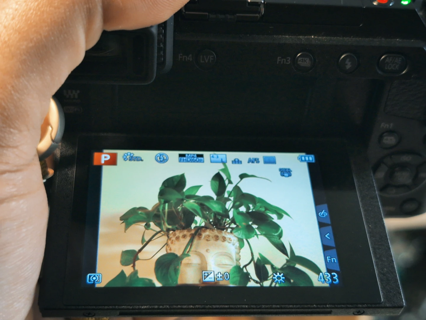 Panasonic Lumix DMC-GX85 Mirrorless Camera - photo 5