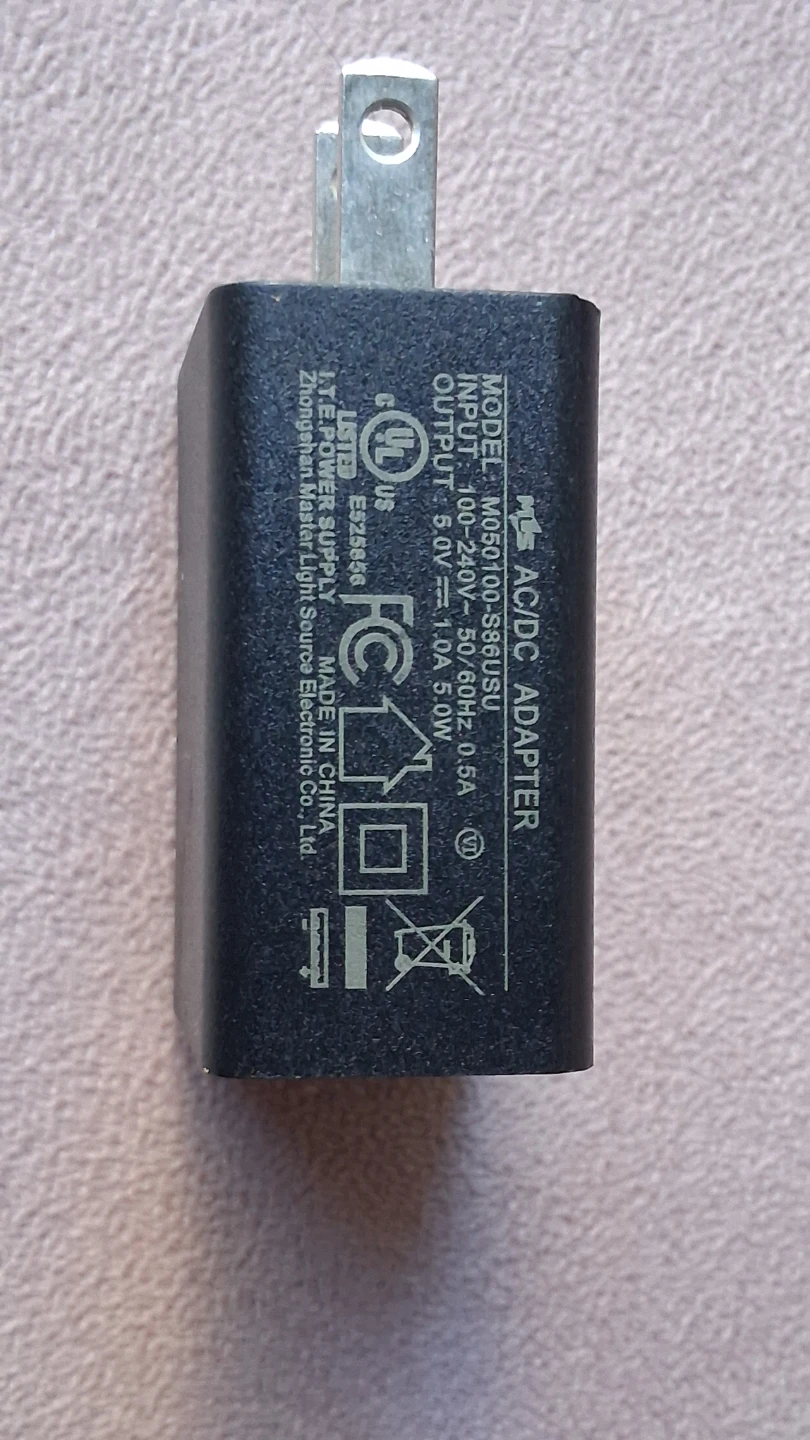 5V USB charger adaptor, NEW - photo 4