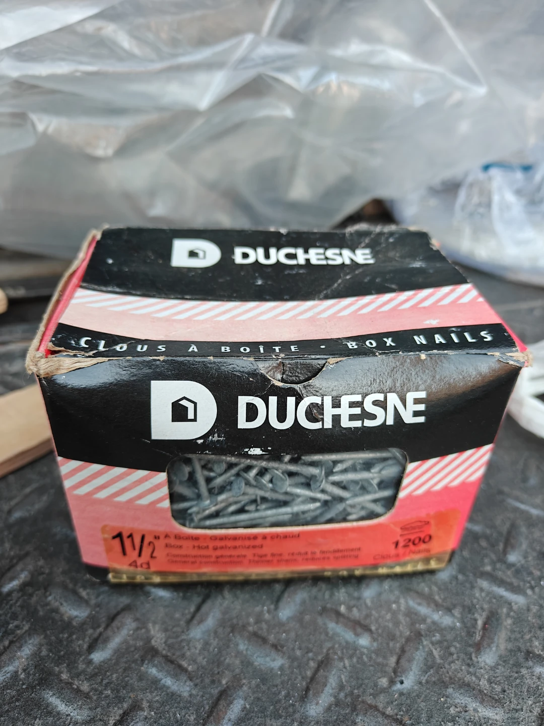 Duchesne 1 1/2 inch Hot Galvanized Box Nails