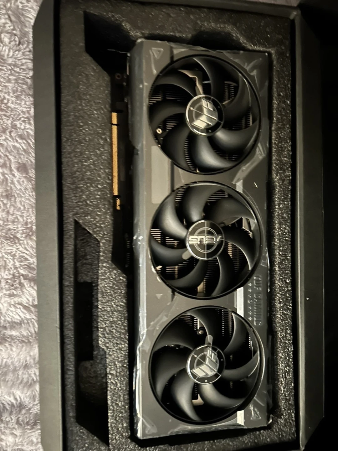 ASUS TUF Gaming GeForce RTX 4090 Graphics Card - photo 3