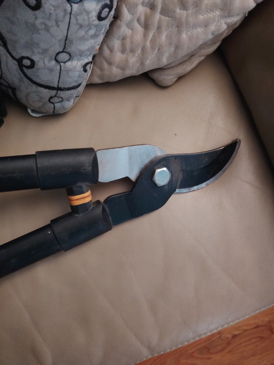 Fiskars bypass loppers