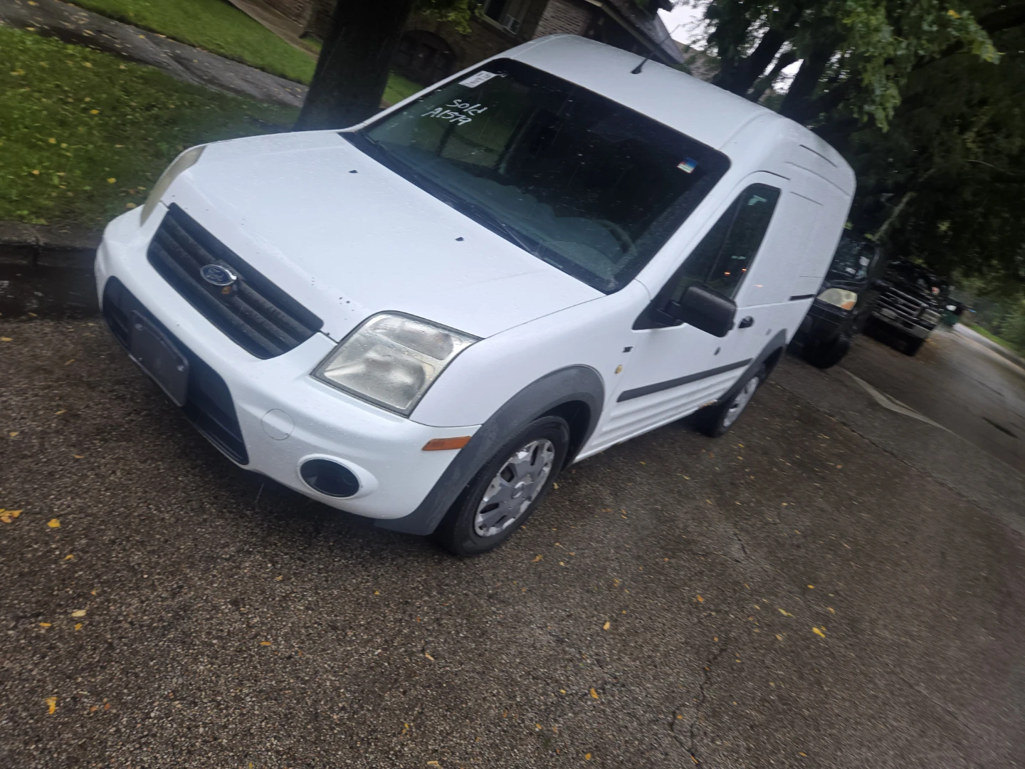 2011 Ford Transit Connect Cargo Van - photo 2