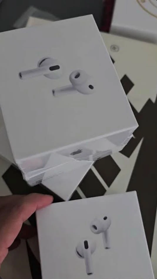 Apple AirPods Pro 3 - photo 3