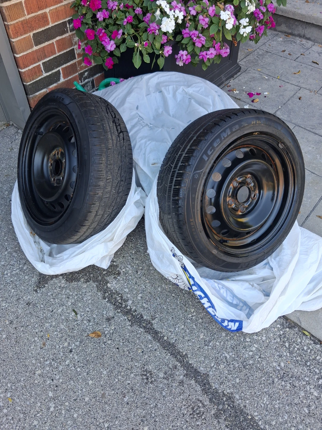 LIKE NEW! 16" Honda civic winter tires and rims. 5 x 114.3