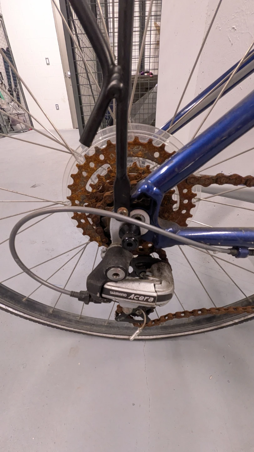Devinci Zurich Bicycle (needs tuneup) - photo 3