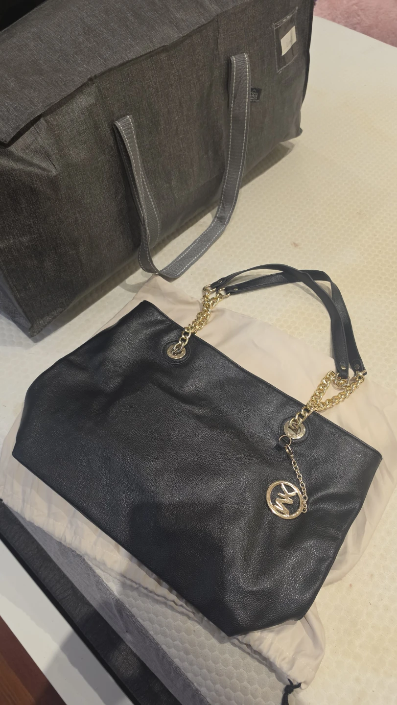 Michael Kors Black Tote Bag - photo 4