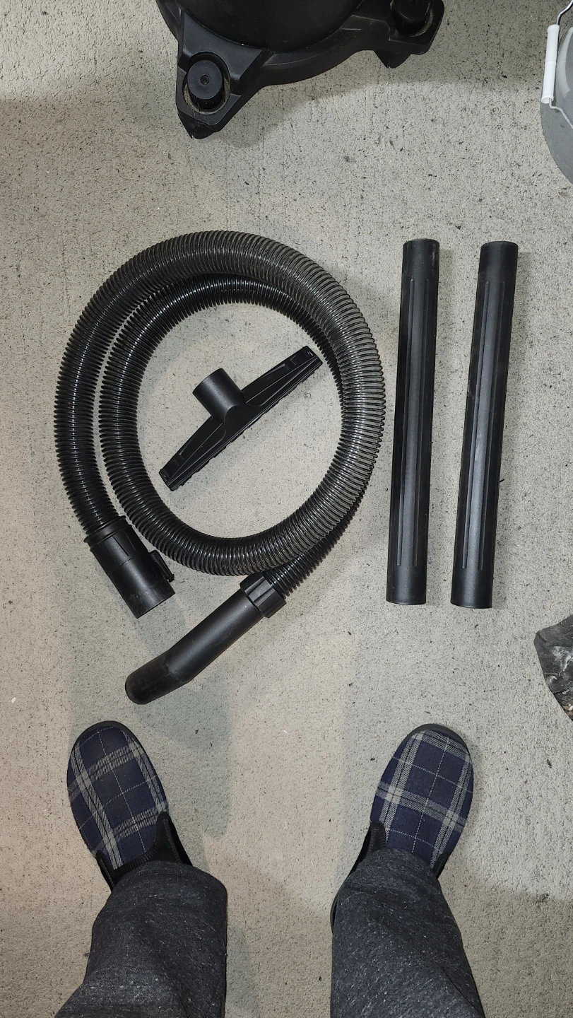 Husky 4 Gallon Wet/Dry Vacuum - photo 3