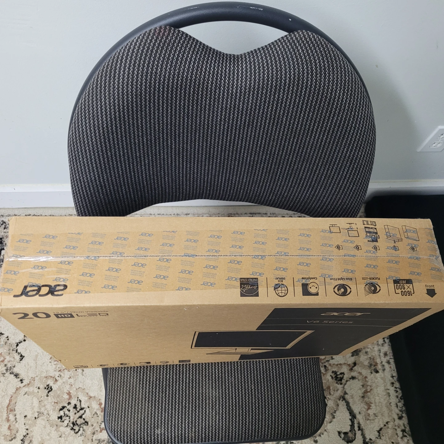 Acer V6 Series 20-inch HD LED Monitor - photo 2