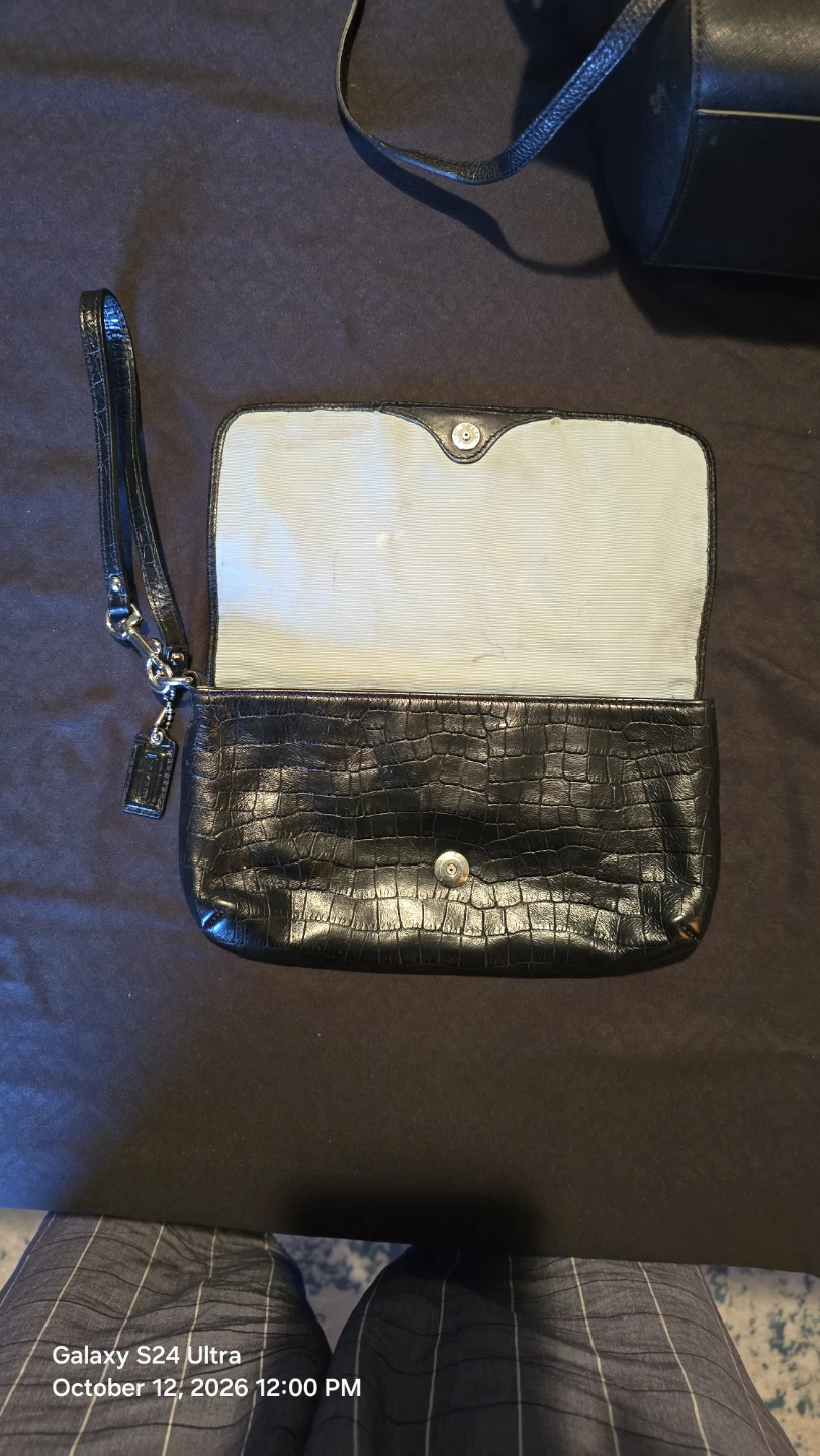 Coach Black Crocodile Pattern Wristlet - photo 4