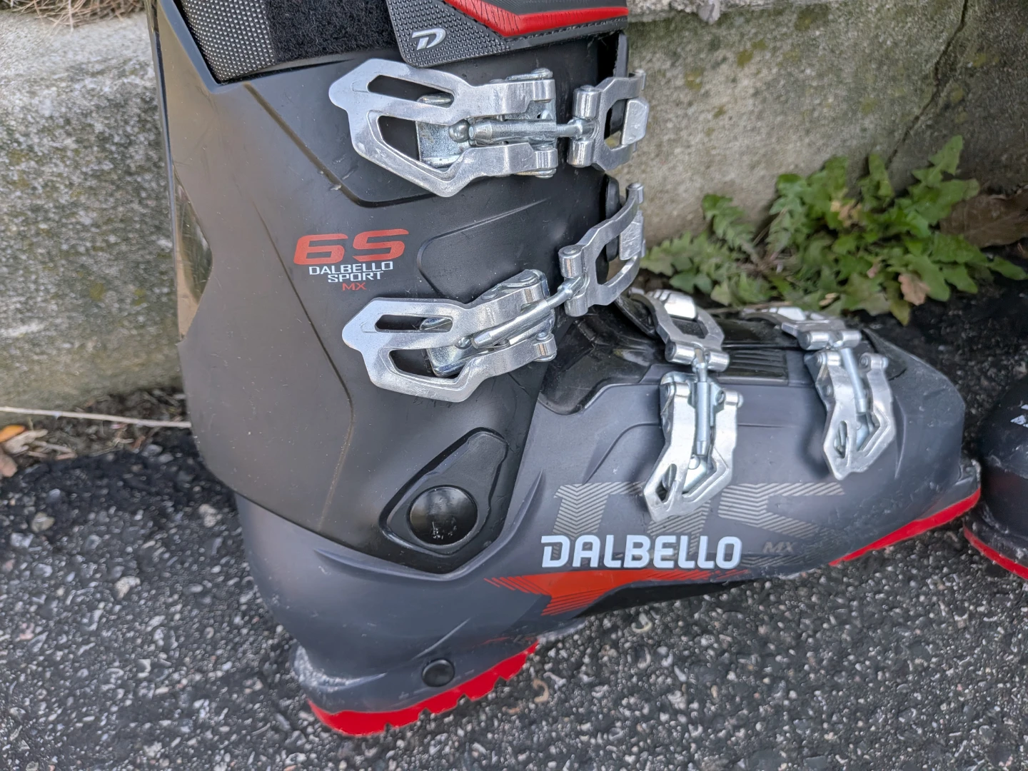 Rossignol 4V Skis and Dalbello Sport MX 65 Boots - photo 5