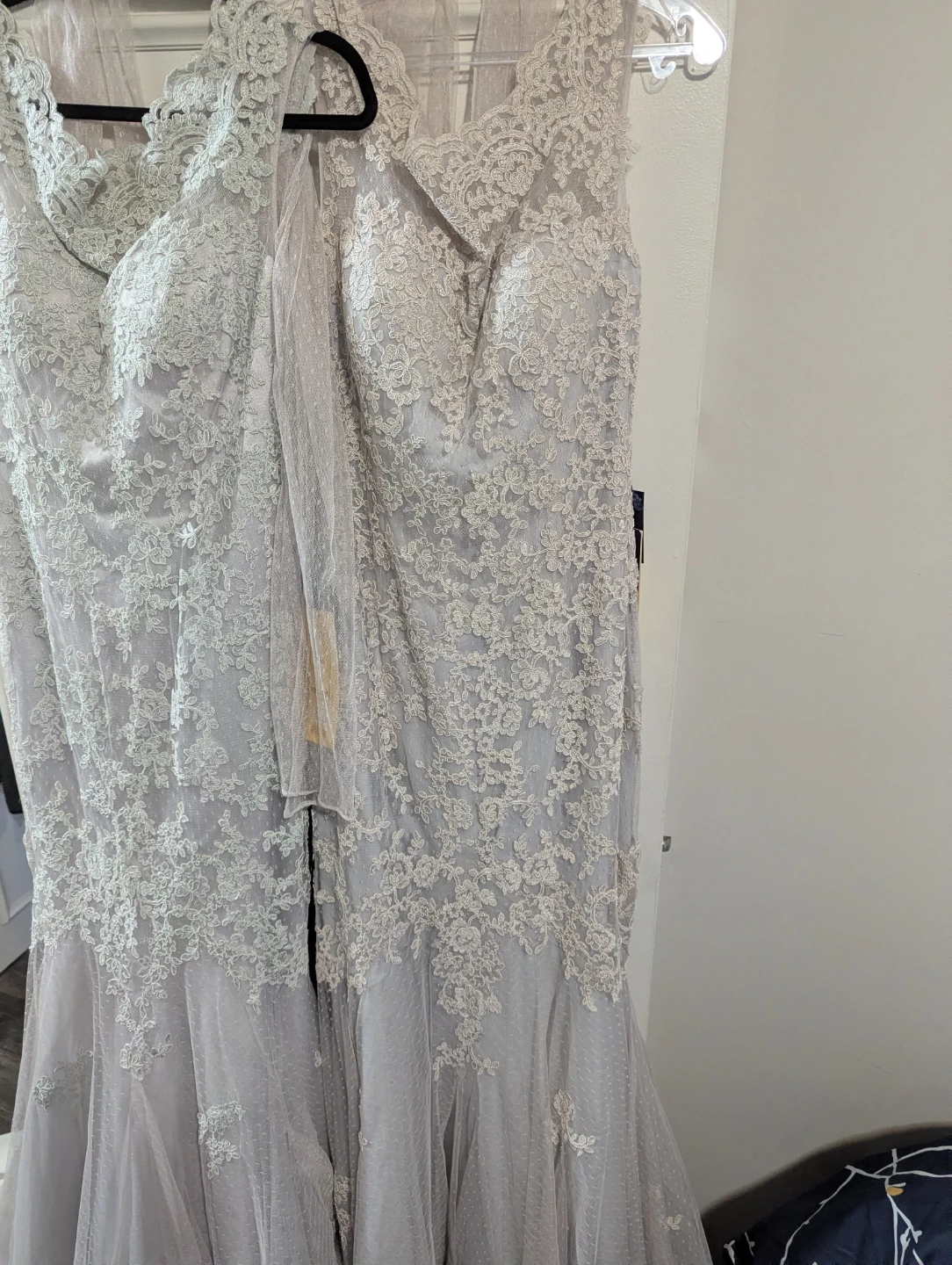 2 Elegant evening gowns brand new