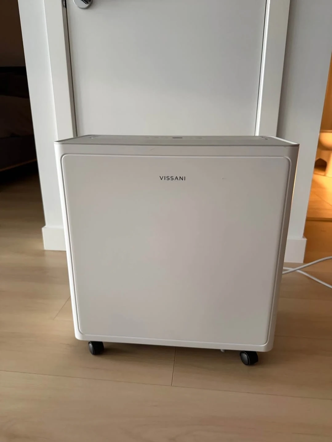 Vissani Dehumidifier for flooded basement - photo 3