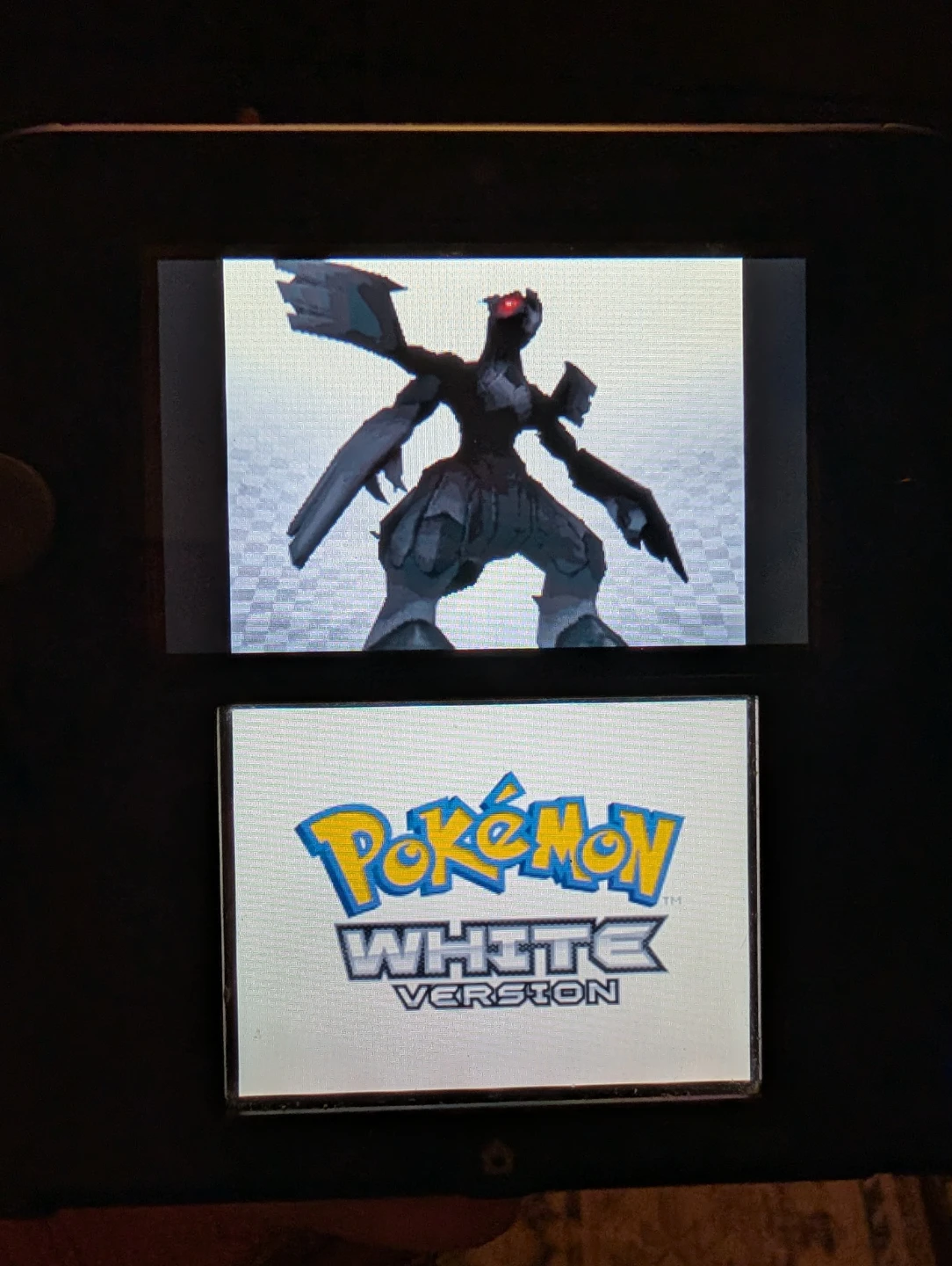 Pokemon White for the Nintendo DS - photo 3