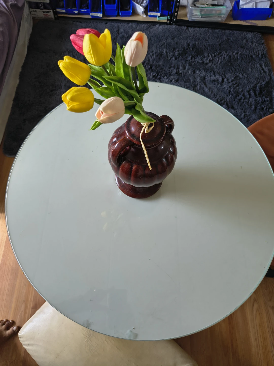 Round Glass Top Table - photo 3
