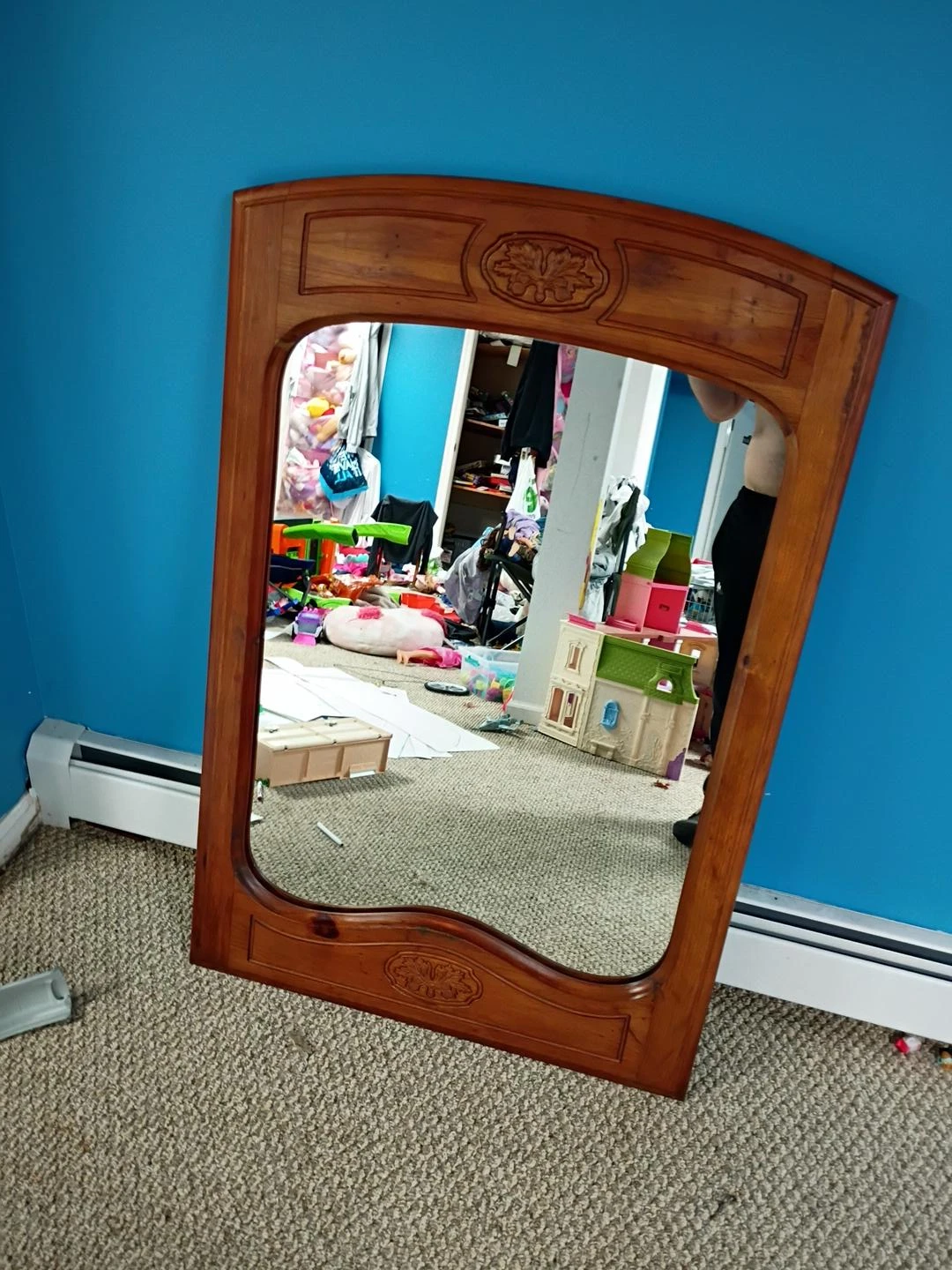 Wooden Wall Mirror with Carved Details - photo 5