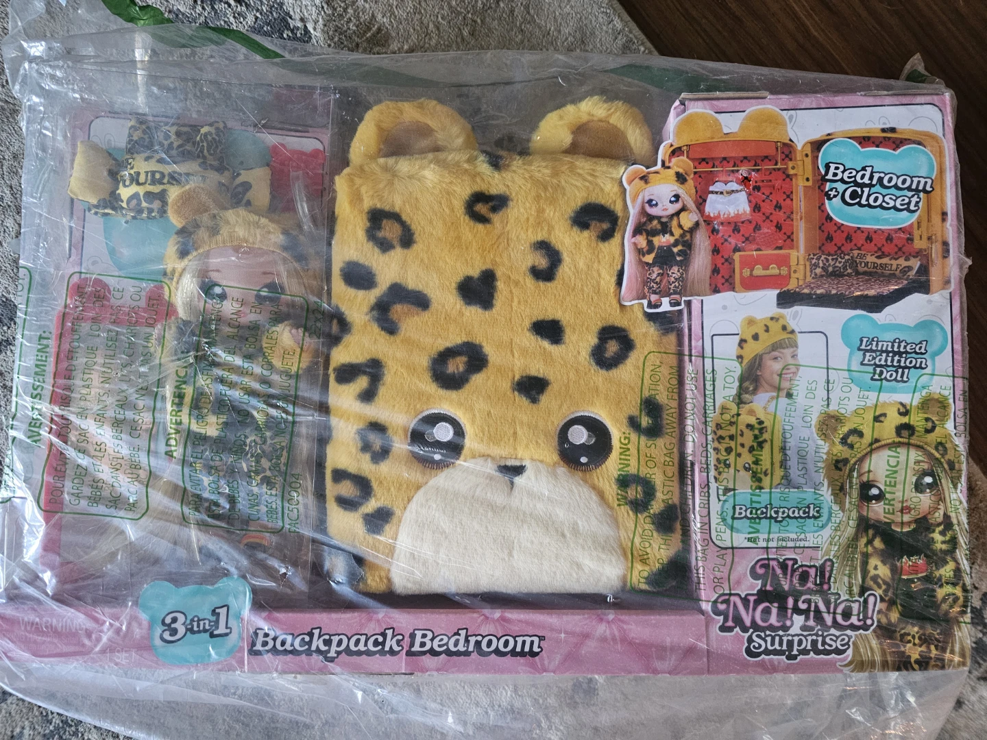 Na! Na! Na! Surprise 3-in-1 Backpack Bedroom