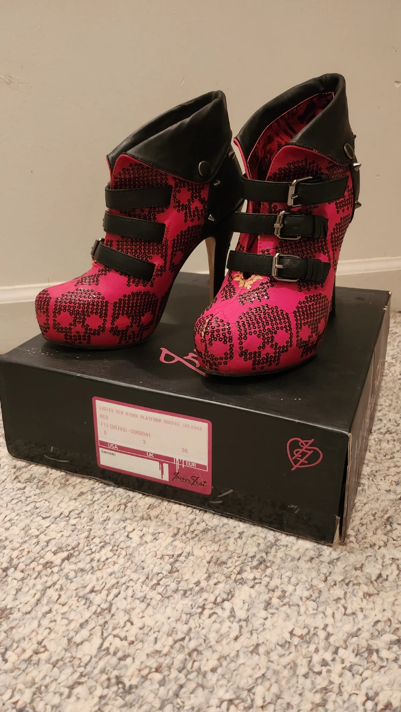 Iron Fist New Rider Platform Booties Size 5