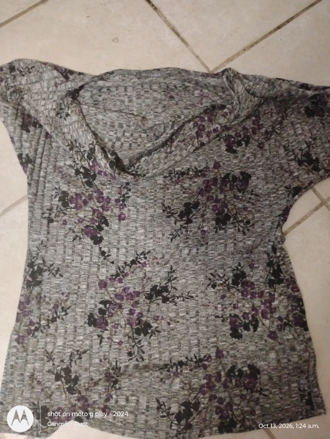 Suzy Shier floral cowl neck top - photo 3