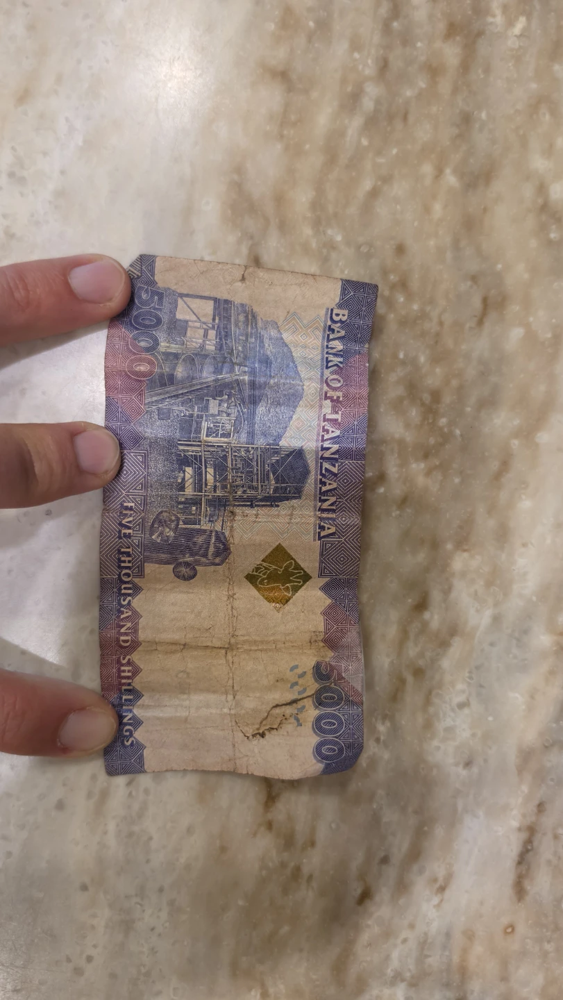 International banknotes and mixed coins collection - photo 5
