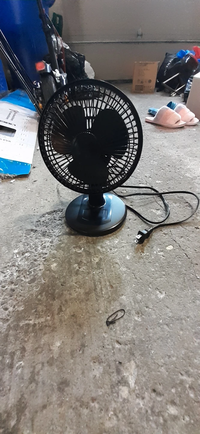 Black Portable Desk Fan - photo 3