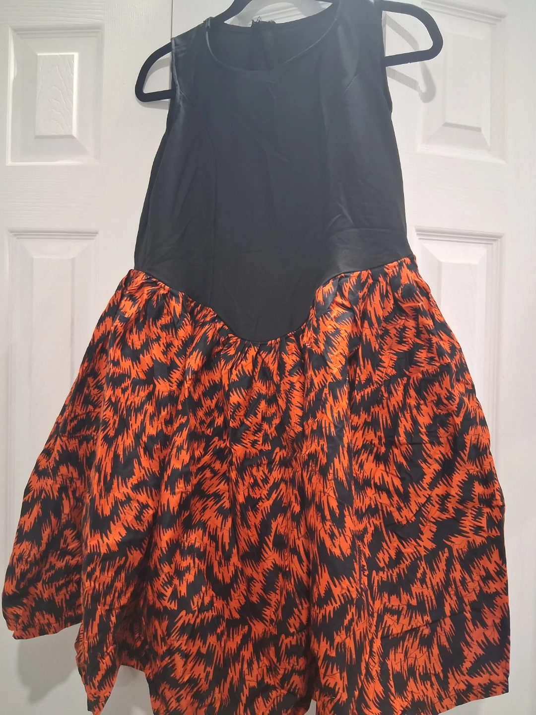 Black and Orange Patterned Sleeveless Dress - photo 2