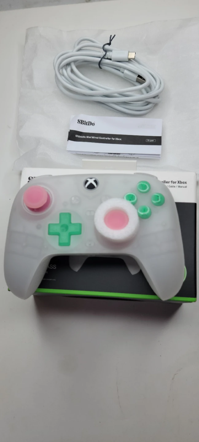 8BitDo Ultimate Mini Wired Controller for Xbox - photo 2