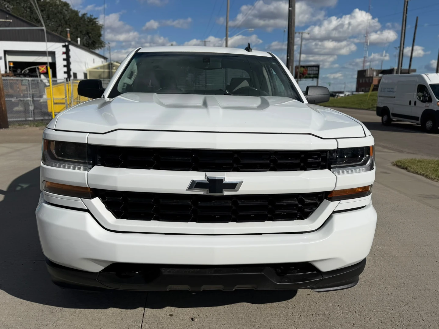 2019 Chevy Silverado 1500 4x4 - photo 4