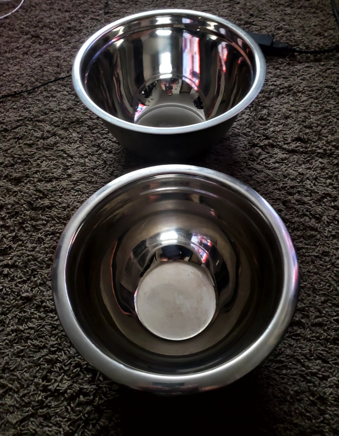 Two Stainless Steel Mixing Bowls - photo 2