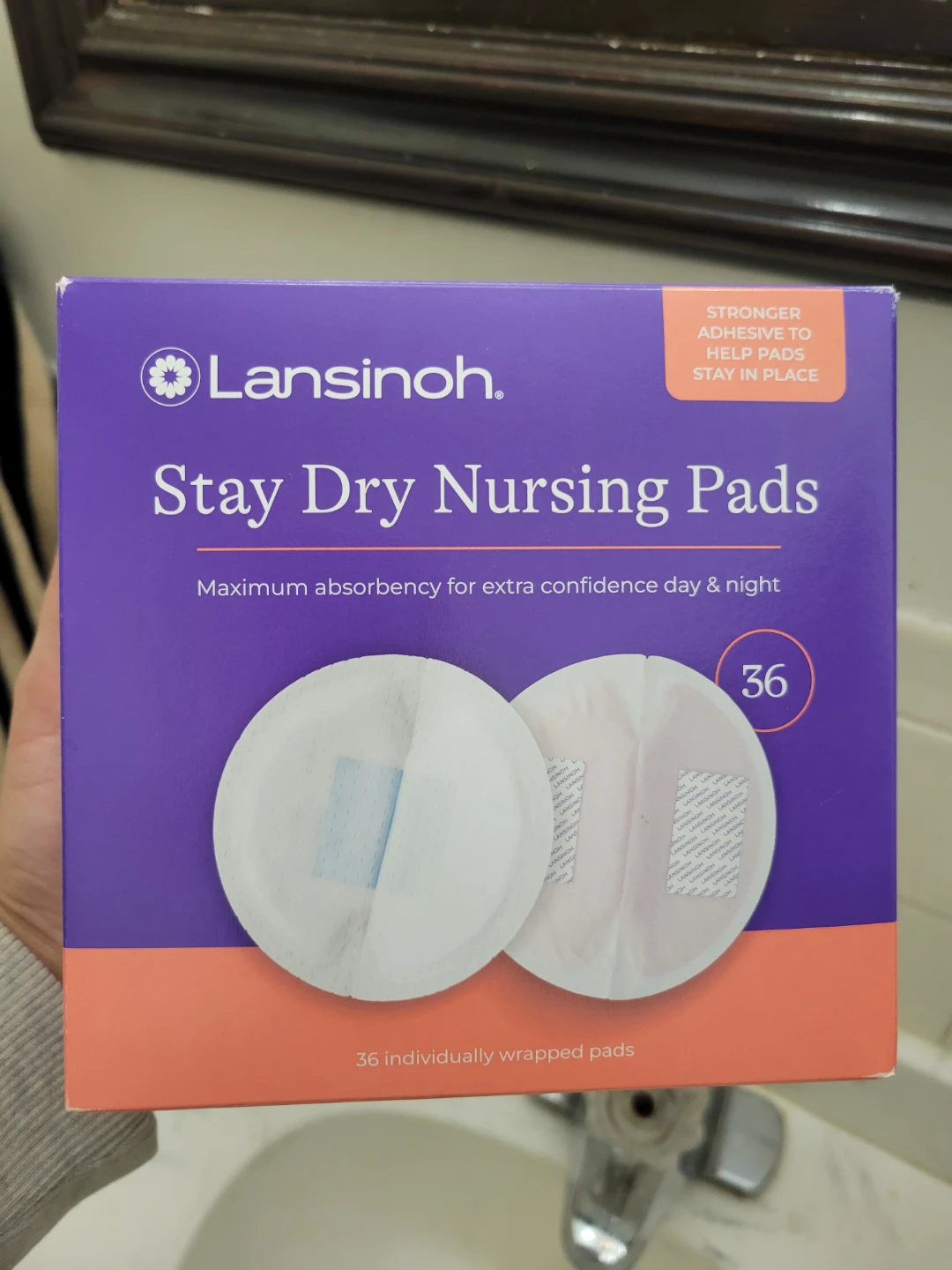Lansinoh Stay Dry Nursing Pads