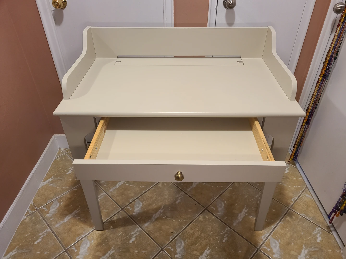 IKEA LOMMARP Cream coloured desk - photo 4