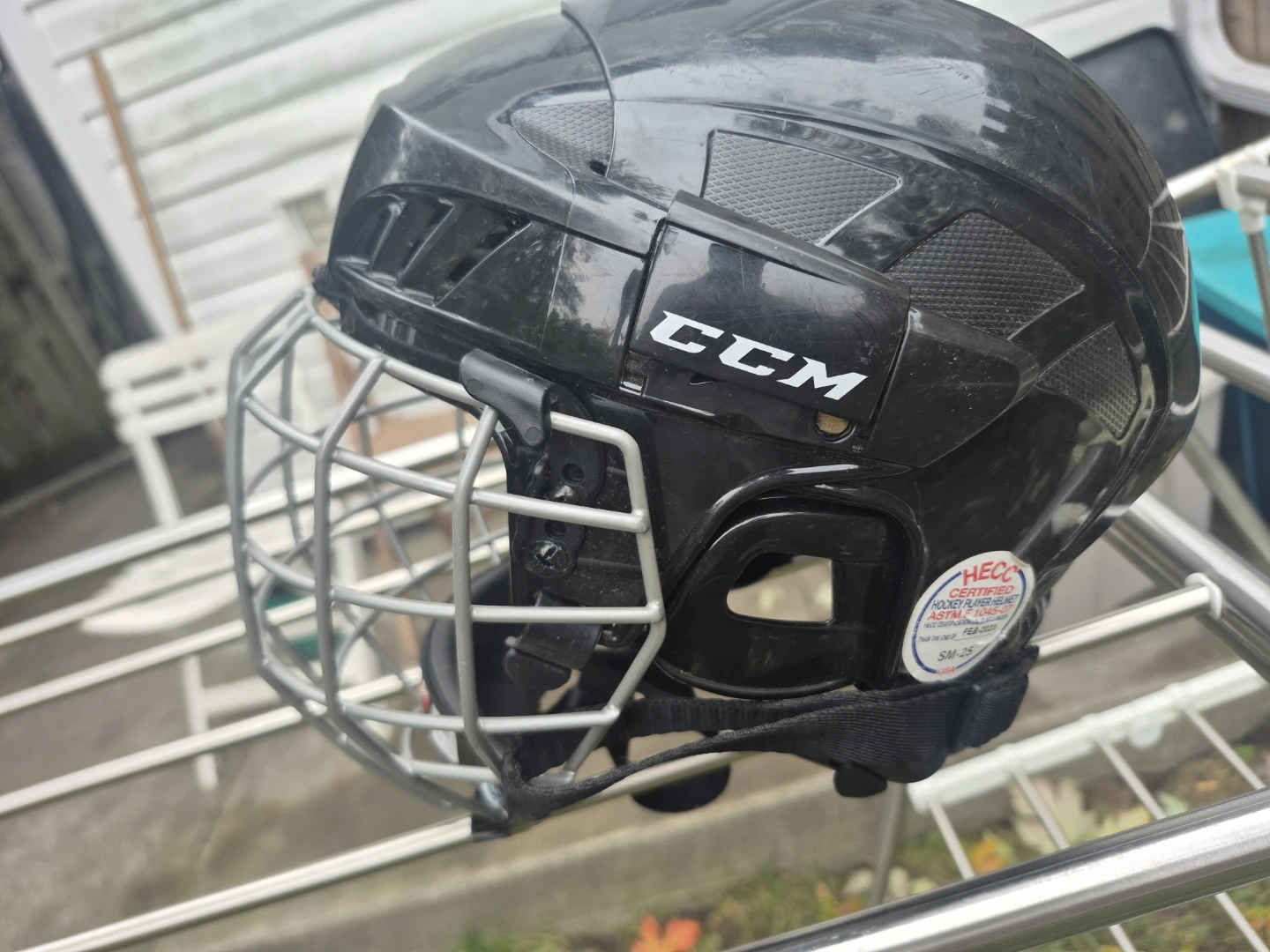 🔥 CCM Youth Hockey Helmet & Cage (Size S)