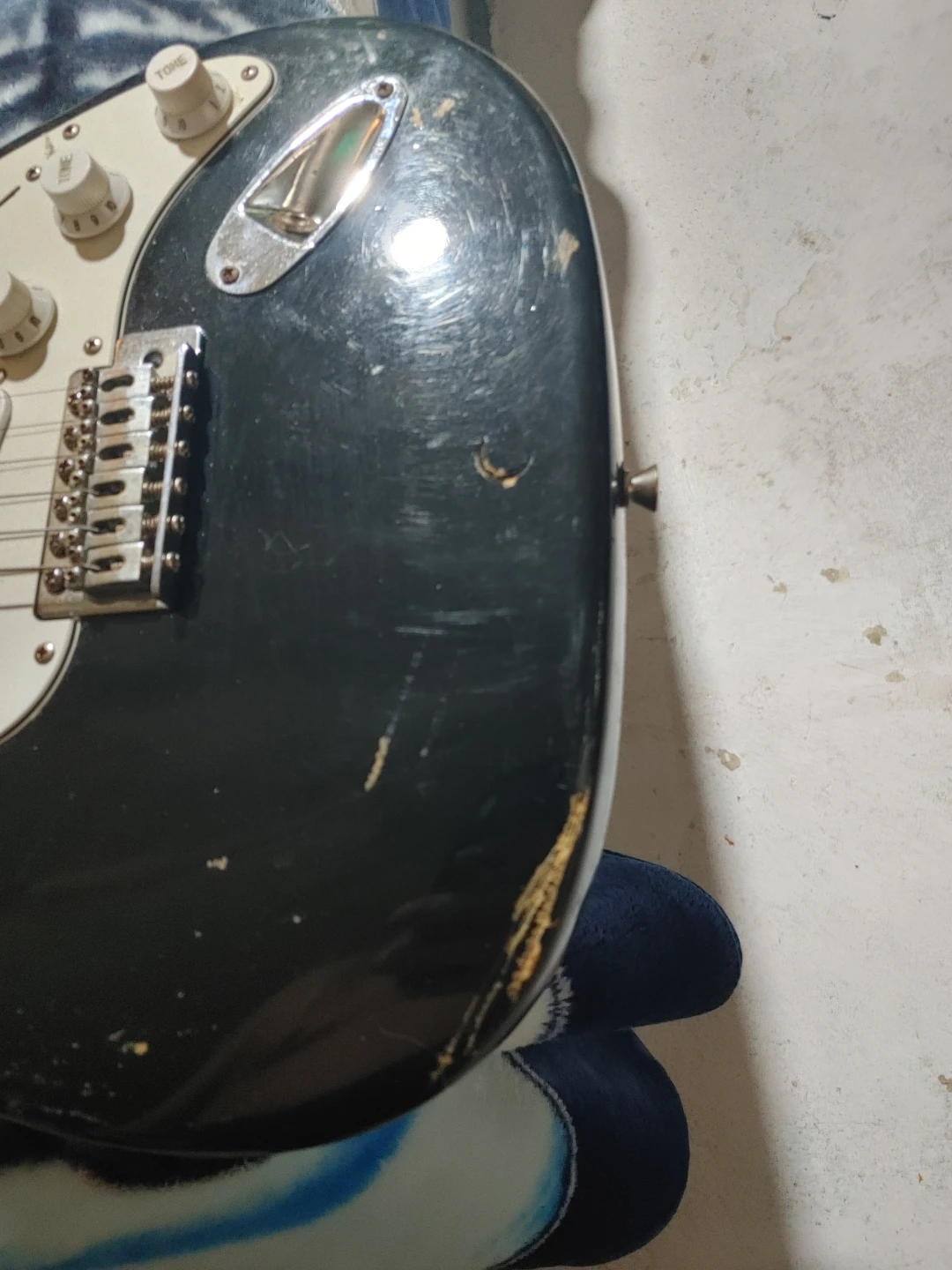 Academy Electric Guitar - photo 4