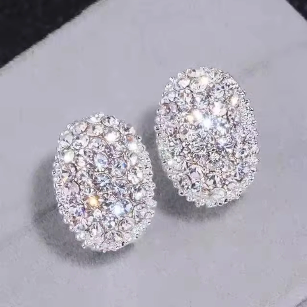 Sparkly Crystal Oval Stud Earrings - photo 3