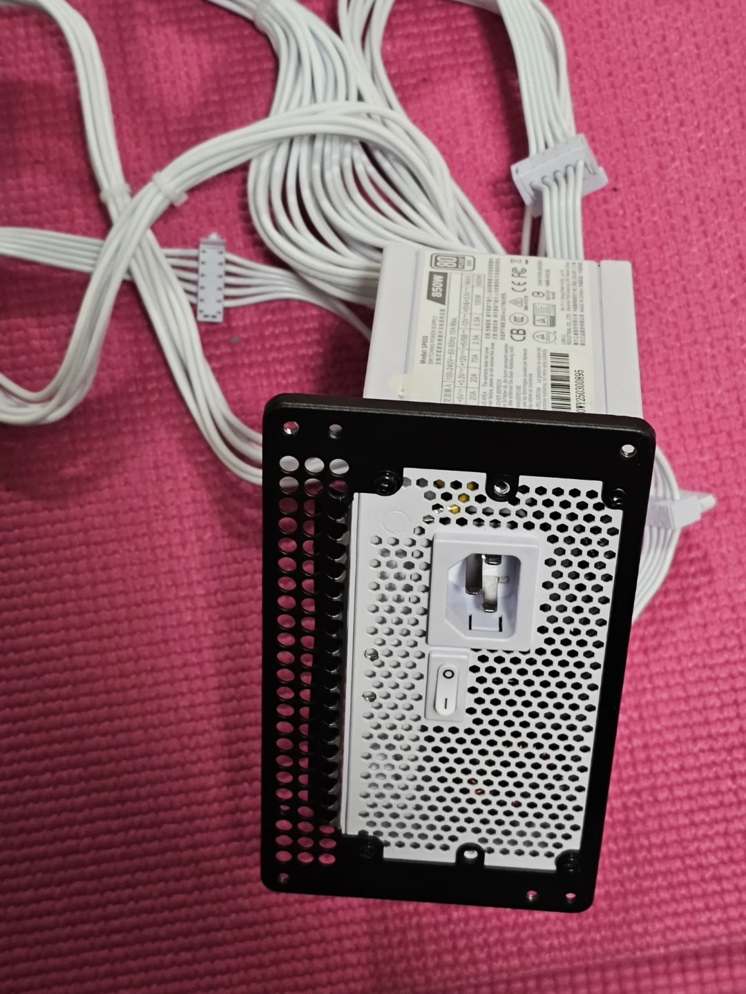 Lian Li SP850 SFX Power Supply - photo 5
