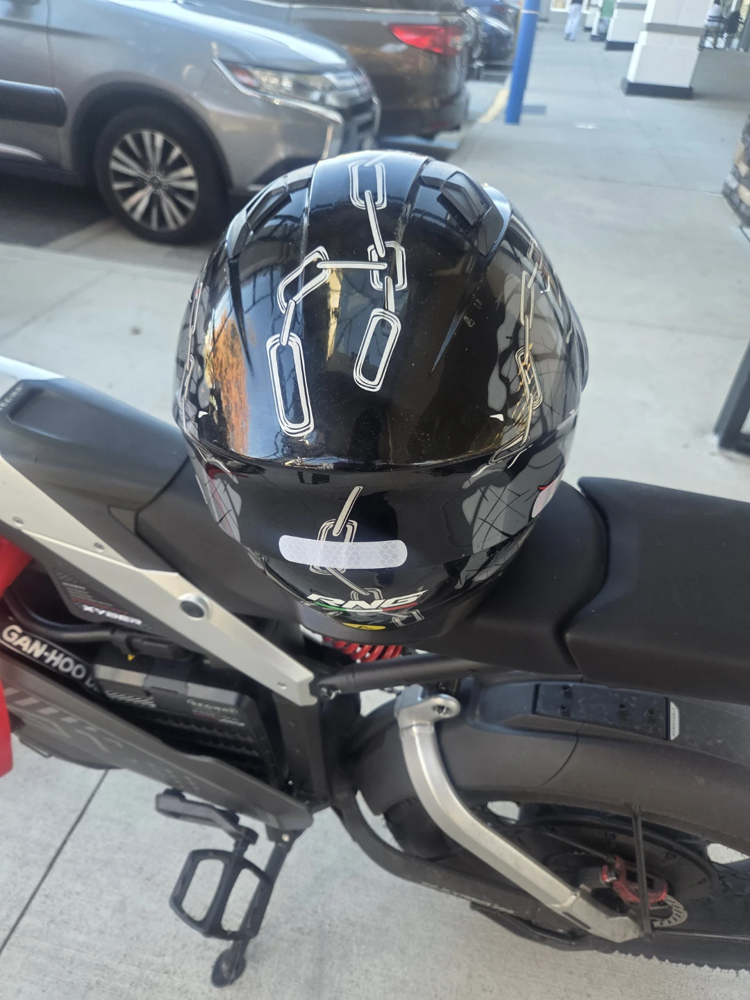 RNG Full-Face Helmet with Chain Design - photo 3